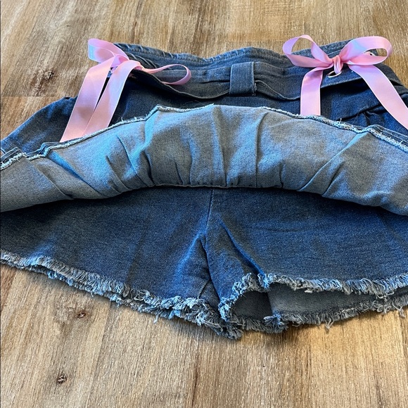 Ruffled Denim Skort with Pink Bows Juniors S - Picture 7 of 9
